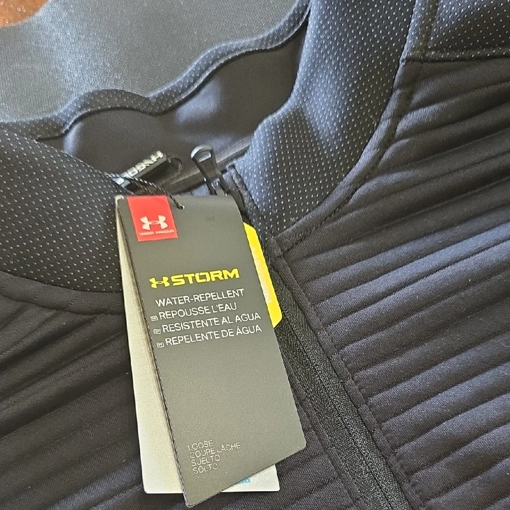 Under Armour Men's Dark‎ Gray Zip-Up Sweater